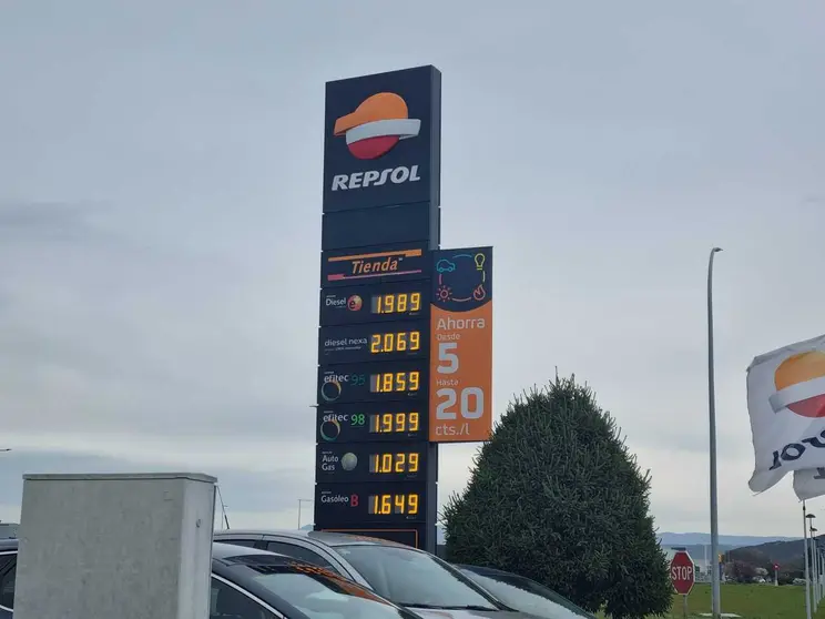 Gasolineria Petrolimia en Xinzo de Limia.