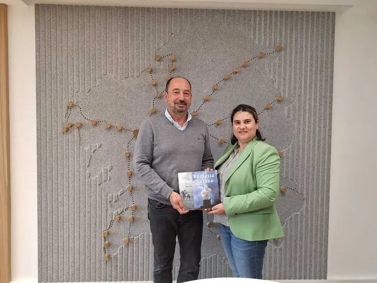 Xos&eacute; Merelles y Josefa Morgade durante la reuni&oacute;n en Rairiz de Veiga.