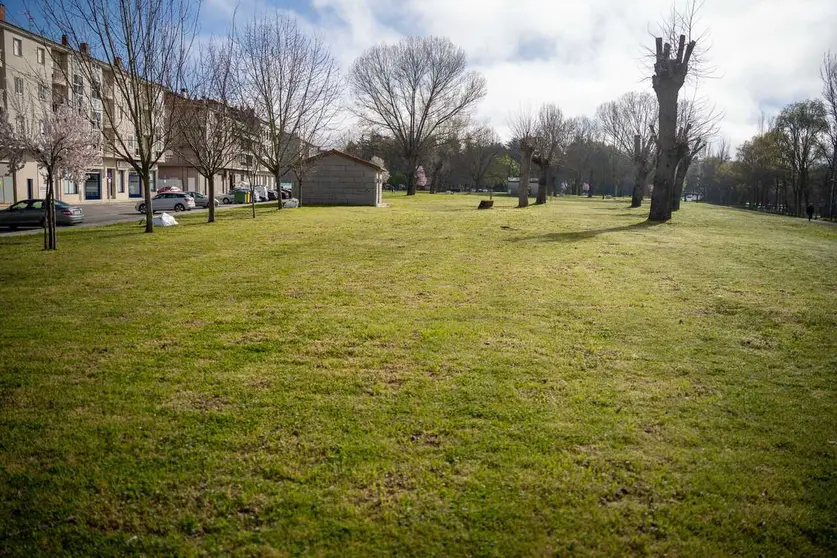 Imagen reciente del estado de la Alameda do Toural, junto al R&iacute;o Limia.