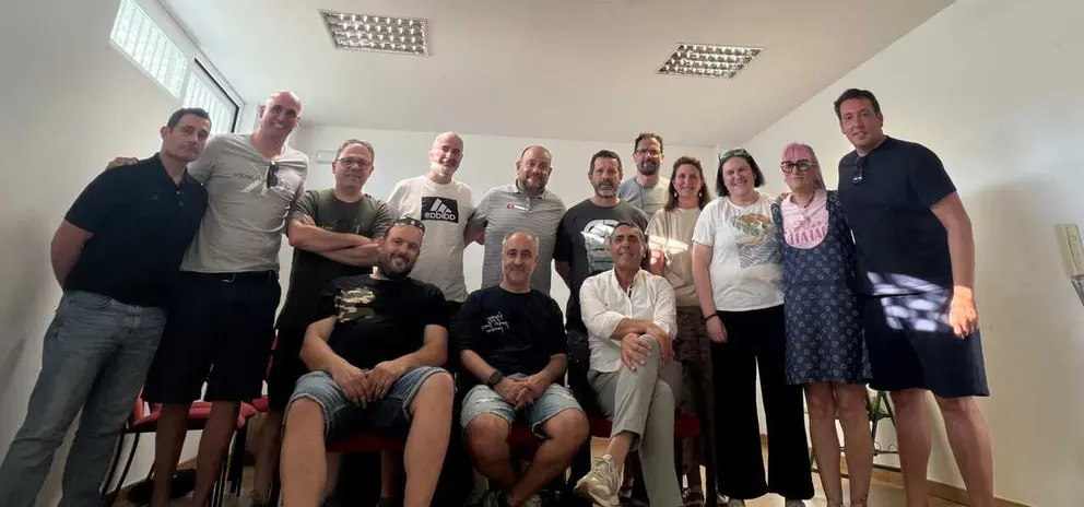 A reuni&oacute;n serviu para presentar os proxectos e obxectivos da nova asociaci&oacute;n provincial.