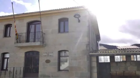 Casa do Concello de Porqueira.