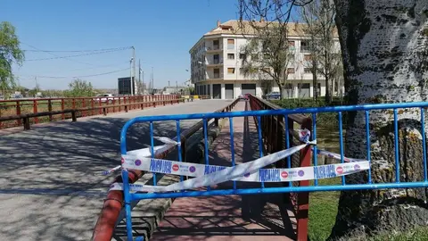 A ponte precintada. | Foto: Concello Xinzo de Limia.