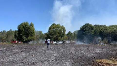 Incendio en Sabariz, Rairiz de Veiga. | FOTO: Cedida.