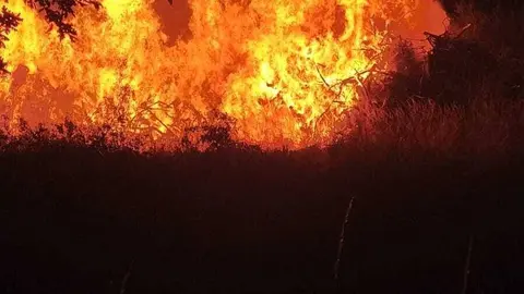 Incendio na parroquia de Lobaces