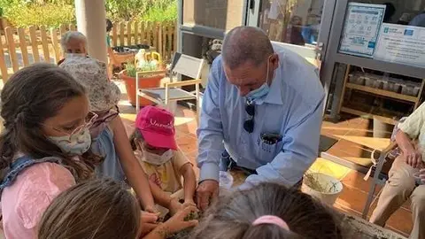 Actividades para nenos e maiores no programa Concilia do CDR O VIso.
