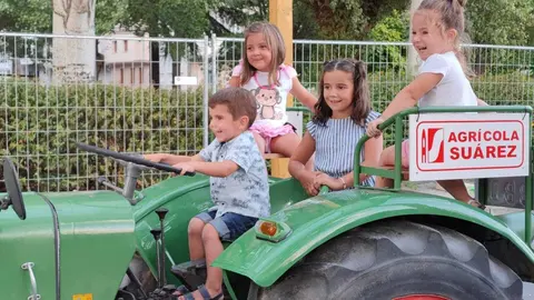 O futuro no alto dunha lenda do selo Fendt. | FOTO: Xos&eacute; Lois Colmenero.