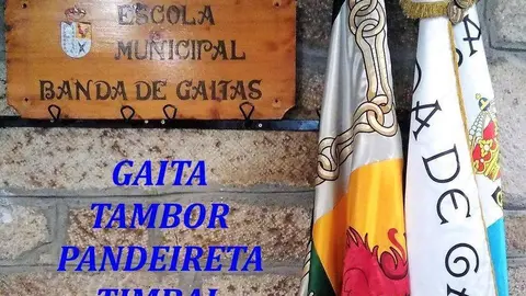 Cartel da apertura de matriculaci&oacute;n na Escola Municipal de Gaitas e Percusi&oacute;n.