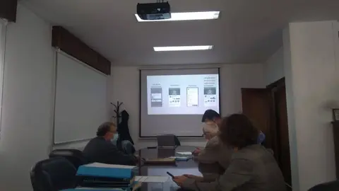 Curso de alfabetizaci&oacute;n para adultos no Concello de Vilar de Barrio. | FOTO: Concello de Vilar de Barrio.