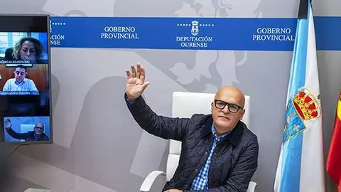 Videoconferencia da Xunta de Goberno. Asisiten Manuel Baltar (Presidente Deputaci&oacute;n); Rosendo Fern&aacute;ndez (VicePresidente 1&ordm;); Cesar Fern&aacute;ndez Gil (VicePresidente 2&ordm;); Placido &Aacute;lvarez Doba&ntilde;o (VicePresidente 3&ordm;); Jorge Pumar (Deputado PPOU); Luz Doporto Real (Deputado PPOU); Pablo P&eacute;rez P&eacute;rez (Deputado PPOU); Armando Ojea Bouzo (Deputado DO); M&oacute;nica Legaspi (Interventora Deputaci&oacute;n Ourense); Juan Marquina e Adamantino Barreiro Garc&iacute;a (Secretario e Vicesecretario da Deputaci&oacute;n Ourense).