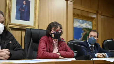 Elvira Lama presenta campa&ntilde;a sobre mobilidade, co xefe provincial de Tr&aacute;fico, David Llorente