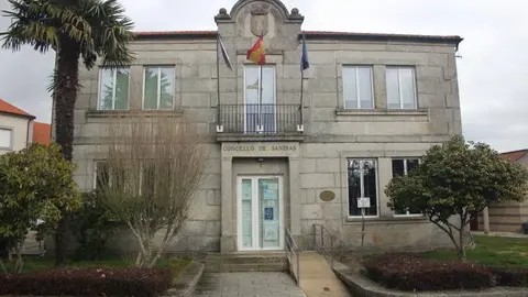 Casa do Concello de Sandi&aacute;s