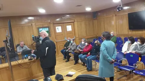 Momentos previos ao inicio da charla informativa, esta tarde na Casa do Concello.
