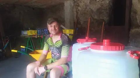 Carlos Dafonte. En San mamede. Auga Porqueira (1)
