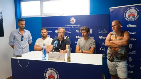 Miguel Varela, David V&aacute;zquez, Juan Carlos Francisco, Juanjo Vilach&aacute; y Bernardo Seara. | FOTO: Iv&aacute;n Iglesias.