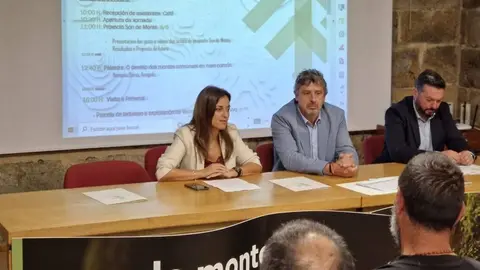 In&eacute;s Sant&eacute;, Antonio Puga, alcalde de Celanova, e Emilio Pazos, este venres en Celanova.  FOTO Medio Rural (FILEminimizer)