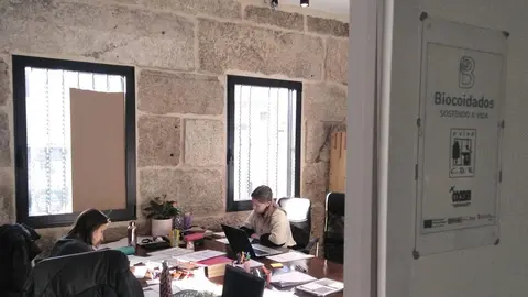 Oficina do equipo do Viso no Xpazo, en Xinzo