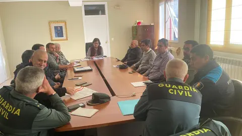 Reuni&oacute;n para ultimar o plan de seguridade das vindeiras datas importantes do Entroido.