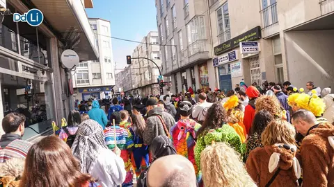 La climatolog&iacute;a ayud&oacute; en este ya s&iacute; &uacute;ltimo domingo de celebraciones en el Entroido de Xinzo. | FOTO: Noelia Caseiro.