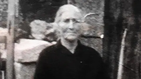 Genoveva V&aacute;zquez Calvi&ntilde;o.