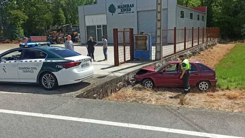 El accidente tuvo lugar a las afueras de Xinzo, sentido Madrid.
