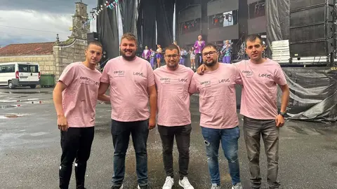 Jorge Joga, &Aacute;ngel Rodr&iacute;guez, Pablo Taboada, Yago Taboada e Jos&eacute; &Aacute;ngel Vidal son cinco dos seis integrantes da comisi&oacute;n de festas de Lamas. | FOTO: Noelia Caseiro.