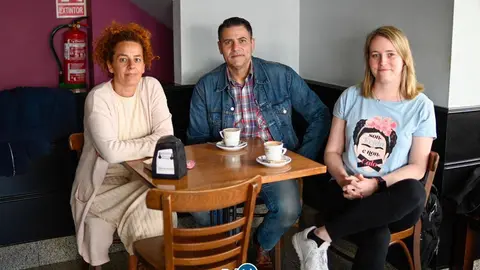 Mar&iacute;a Jos&eacute; Carrera y Mar&iacute;a M&eacute;ndez se reunieron con el candidato de VOX, Edelmiro Rodr&iacute;guez.
