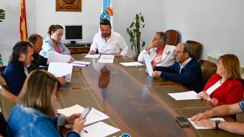El pleno extraordinario de Trasmiras abord&oacute; la situaci&oacute;n del servicio bancario en la localidad.