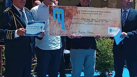 La Agrupaci&oacute;n Musical da Limia comparti&oacute; el tercer premio con la Banda Uni&oacute;n Musical Pessegueirense.