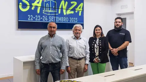 Julio Dom&iacute;nguez, Rosendo Fern&aacute;ndez, Asunci&oacute;n Morgade e Diego Veloso, na presentaci&oacute;n da Romar&iacute;a da Sa&iacute;nza no Pazo Provincial.