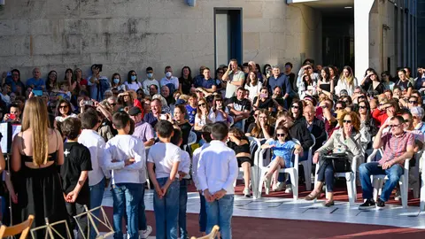 O Coro do Conservatorio de Xinzo de Limia, cantando para o p&uacute;blico asistente ao concerto de fin de curso. | FOTO: Noelia Caseiro.