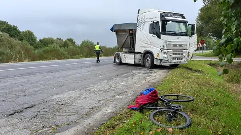 El accidente tuvo lugar poco despu&eacute;s de las 11:00 horas de esta ma&ntilde;ana. | FOTO: Noelia Caseiro.