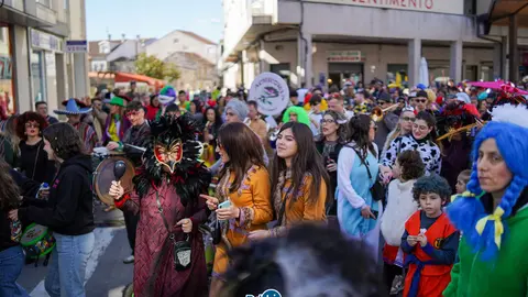 Otras partidas relevantes fueron las dedicadas a charangas (46.337 &euro;), que pusieron la nota musical en las calles. | FOTO: Noelia Caseiro.