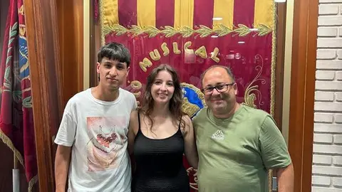 Nicol&aacute;s Montero, Marta Diz e Jos&eacute; Luis Tielas, en Valencia.