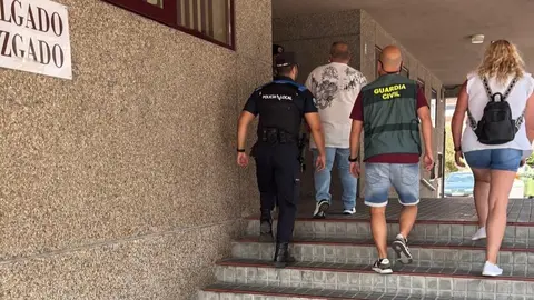 Detenido un vecino de Monterrei por robar 3.750 litros de gasoil en camiones de Xinzo y Ver&iacute;n