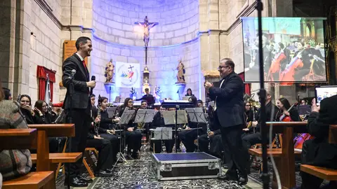 A Agrupaci&oacute;n Musical da Limia celebra os seus vinte anos nun concerto con Antonio Barros. | FOTO: Noelia Caseiro.
