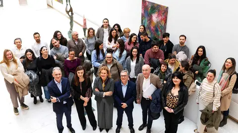 O presidente provincial, Luis Menor, participa no acto de presentaci&oacute;n da Gu&iacute;a para Persoas Coidadoras, froito da colaboraci&oacute;n entre o Sergas e a Deputaci&oacute;n de Ourense. Tam&eacute;n participan Santiago Camba Bouzas (Xefe da &Aacute;rea Sanitaria Ourense, Ver&iacute;n e O Barco), Patricia Torres Madureira (Deputada Provincial), entre outras autoriades. No Centro Cultural Marcos Valc&aacute;rcel