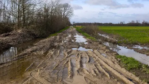 Imagen de los estragos causados por el temporal en las v&iacute;as rurales, cuya urgente recuperaci&oacute;n est&aacute; incluida en el plan de choque valorado en m&aacute;s de un mill&oacute;n de euros.