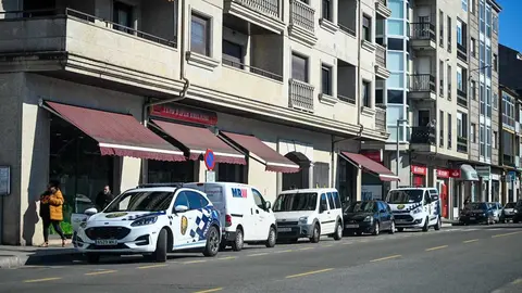 Intervenci&oacute;n de Polic&iacute;a Local y Guardia Civil en el domicilio donde se produjo el suceso.