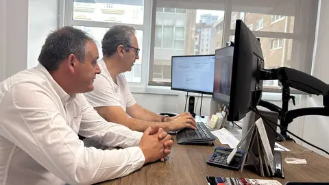 Reuni&oacute;n telem&aacute;tica entre el Concello de Xinzo y la Universidade de Santiago para el estudio.