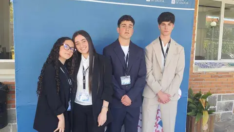 Estudantes de 4&ordm; da ESO do IES Lagoa de Antela no certame de debate Parlamento Xove.