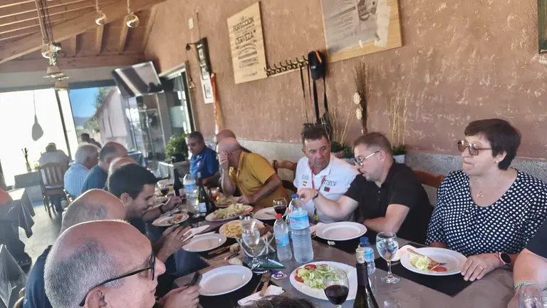 El RadioClub Amigos da Limia celebra su primer encuentro internacional | NOTICIAS XINZO