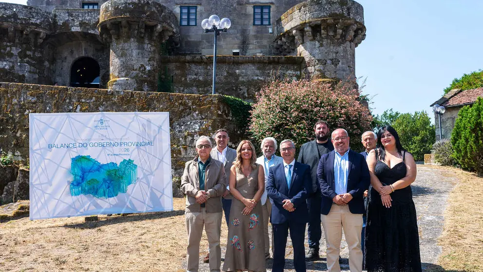 Luis Menor presentou no Pazo de Vilamar&iacute;n o balance dos tres primeiros anos de mandato &aacute; fronte da Deputaci&oacute;n de Ourense.