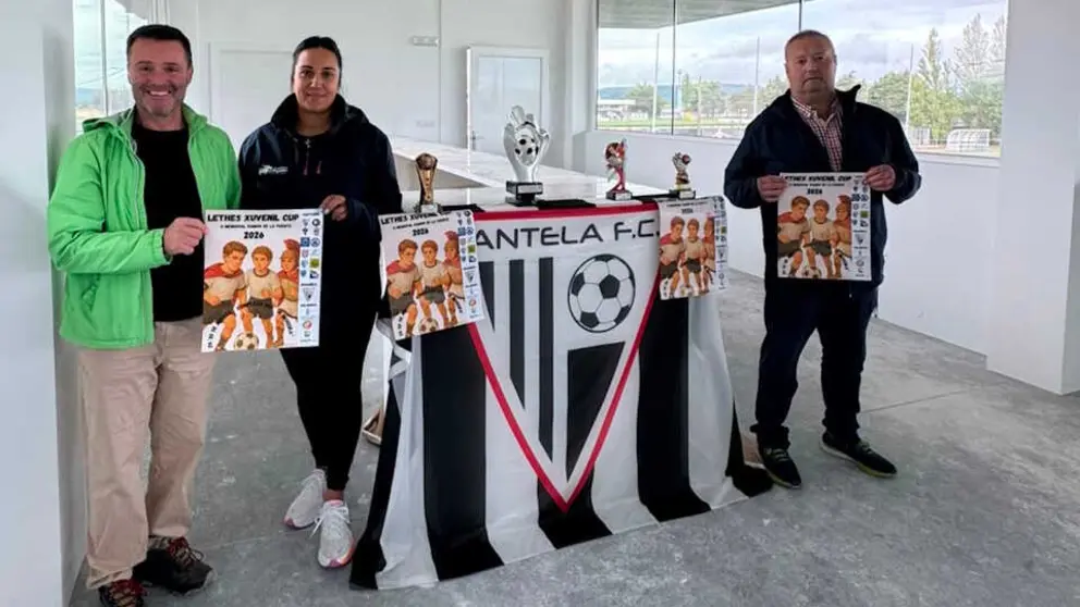 Los campos de A Moreira y Fern&aacute;ndez Carrera acoger&aacute;n los partidos del torneo. | FOTO: Antela F&uacute;tbol Clube.