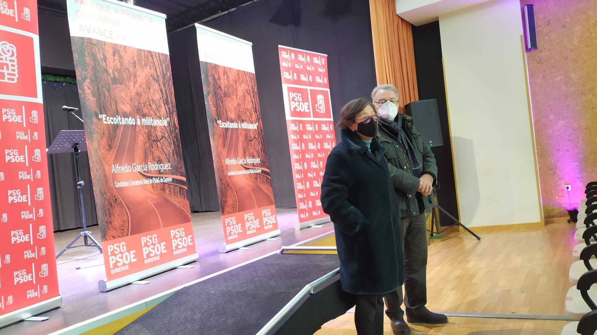Acto de Alfredo García en Xinzo. PSOE. Elvira LAMA (1)