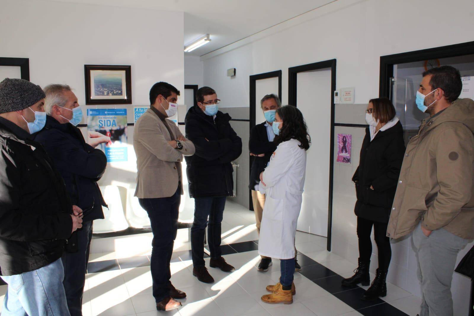 Visita ao centro de saúde de Vilar de Barrio.