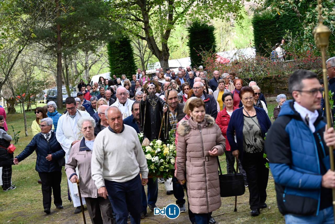 Procesión del San Benito de Uceira. | FOTO: Noelia Caseiro.
