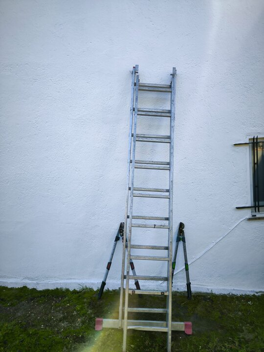 20250206 Sucesos, verinés detenido en Vilar de Barrio robo cable telefónico02