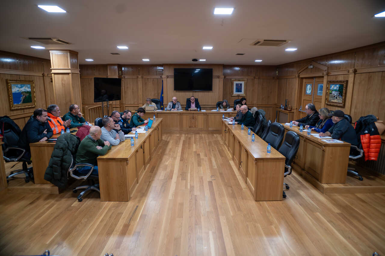 Eladio Santos durante a Xunta Local de Seguridade en Xinzo de Limia.