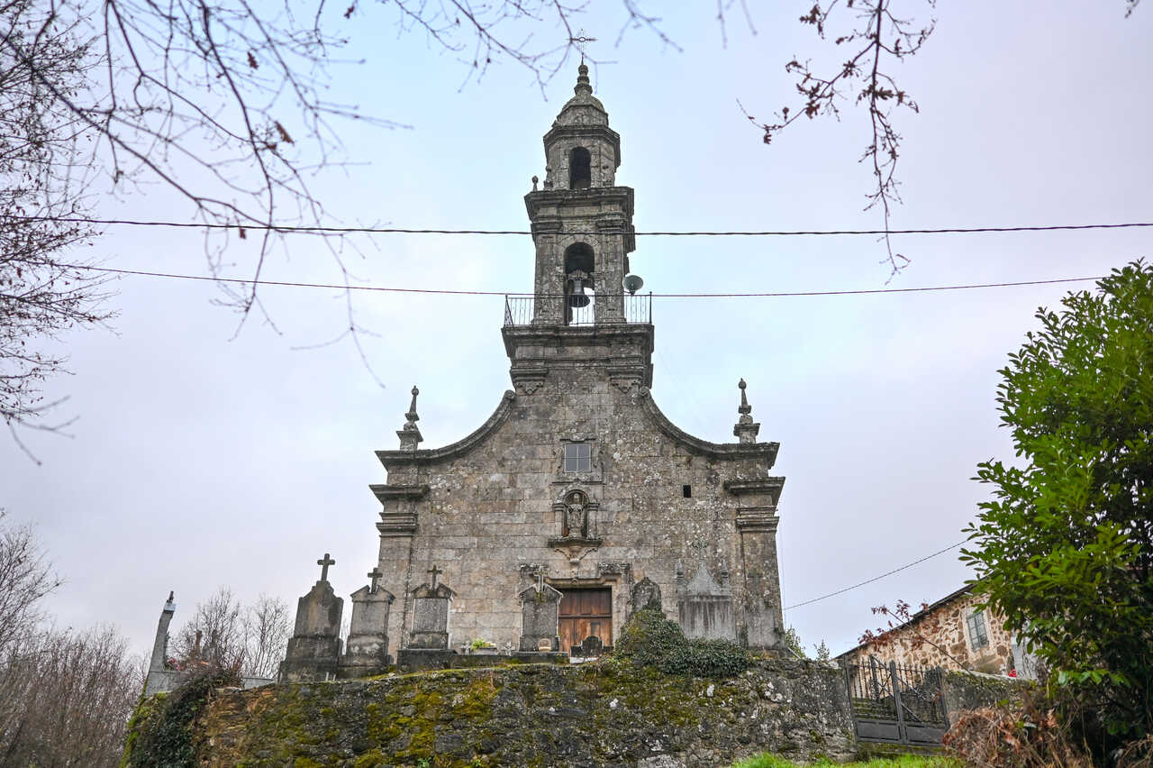 Igrexa de San Martiño.