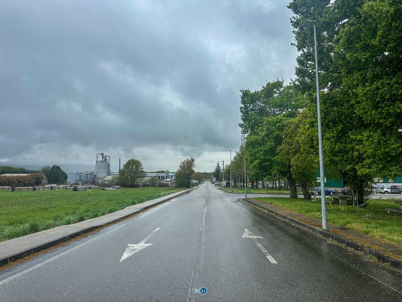 Zona de parcelas libres en Santa Marta, onde o concello ofrece 50.000 metros cadrados de solo industrial dispoñible.